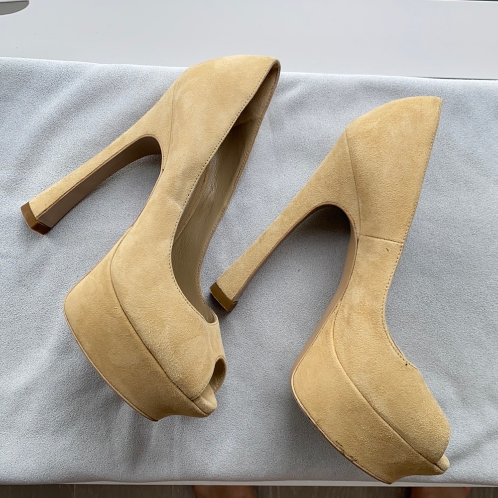 Ysl beige heel